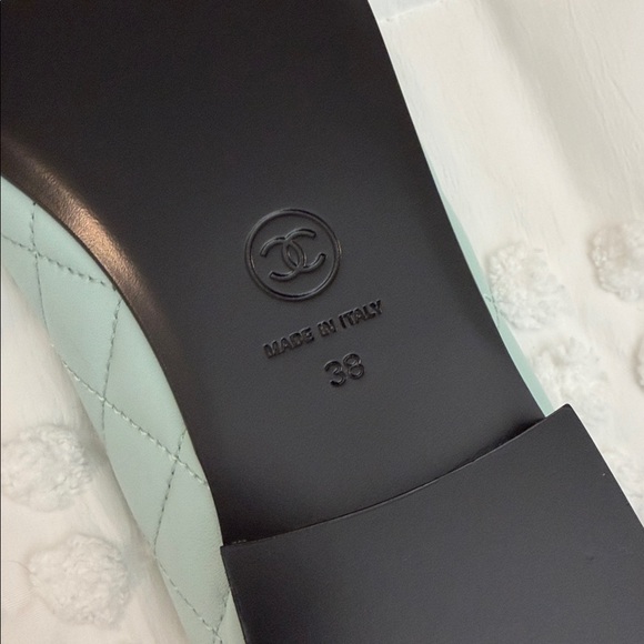 CHANEL Light Blue Black Toe Ballerina Flats Lambskin 38 Brand New in Box - Picture 8 of 14